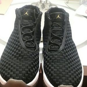 Jordan futures black/gold edition